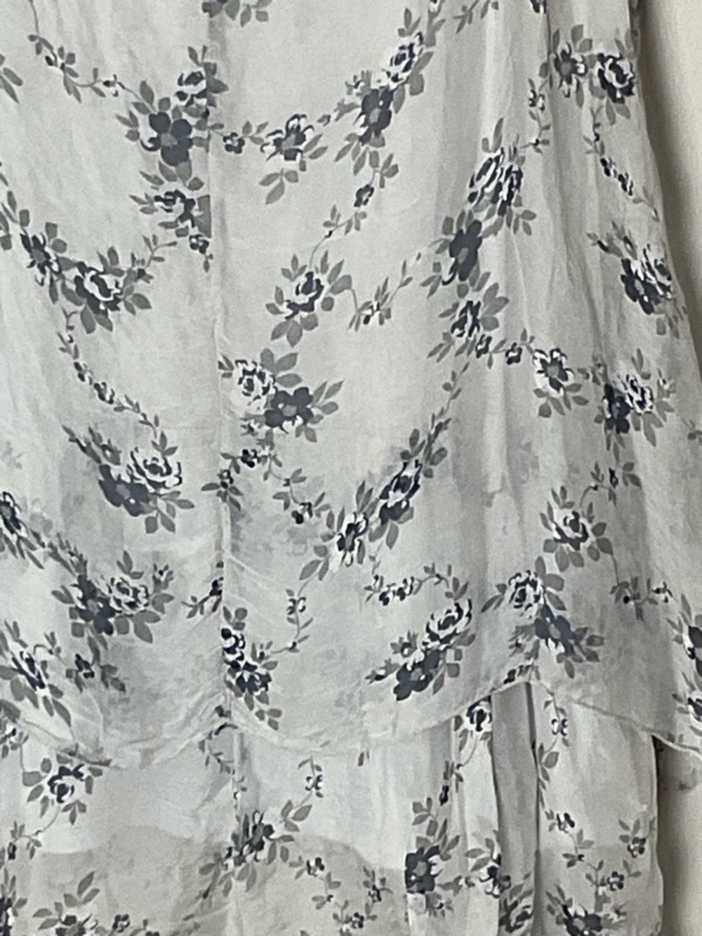 Elena Baldi Gray Floral Tiered Silk Sleeveless Top Feminine Flowy Romantic - Picture 6 of 8